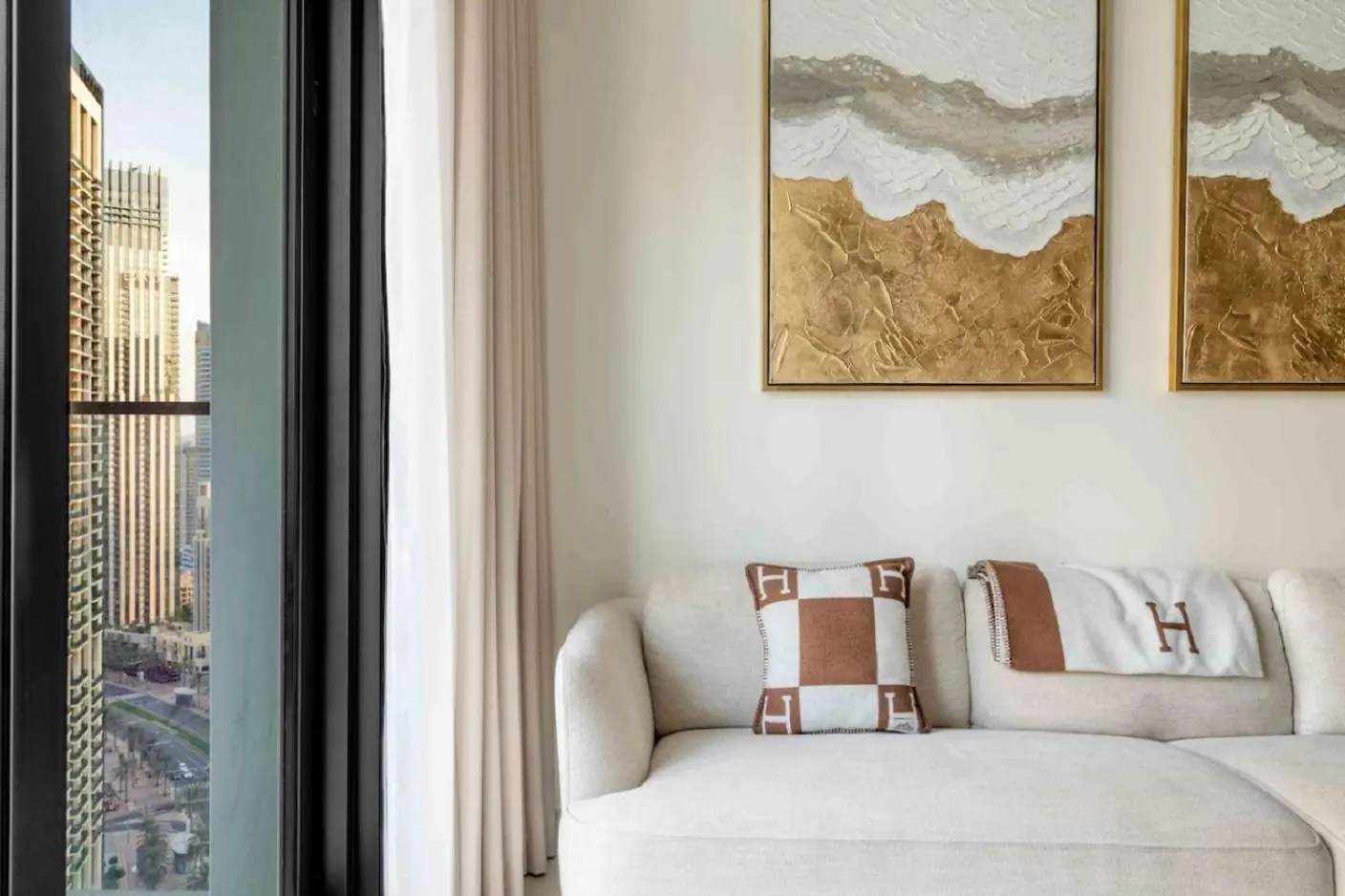 Premium Burj Khalifa View In Downtown Dubai Apartment