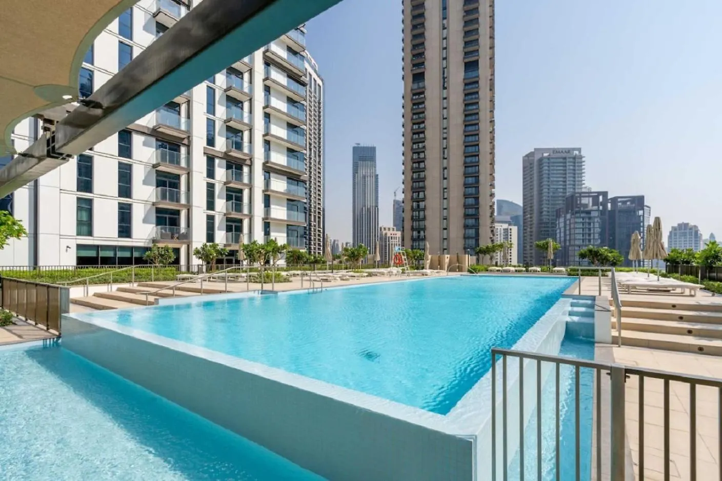 Premium Burj Khalifa View In Downtown Dubai Apartment