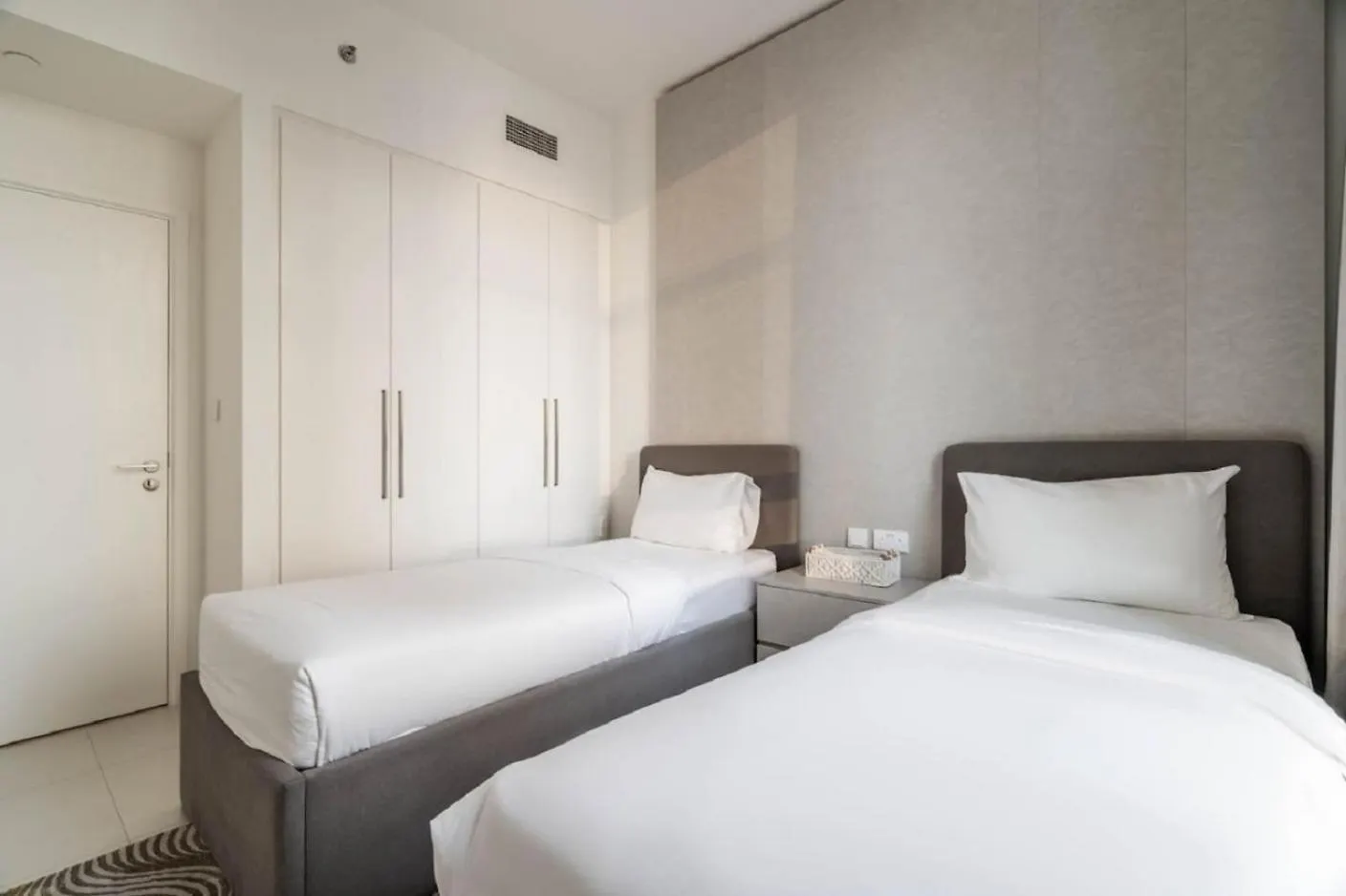 Premium Burj Khalifa View In Downtown Dubai Apartment