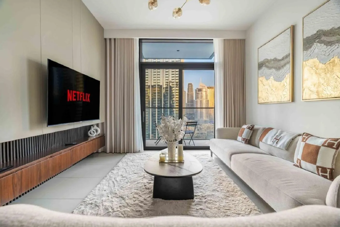 Premium Burj Khalifa View In Downtown Dubai Apartment