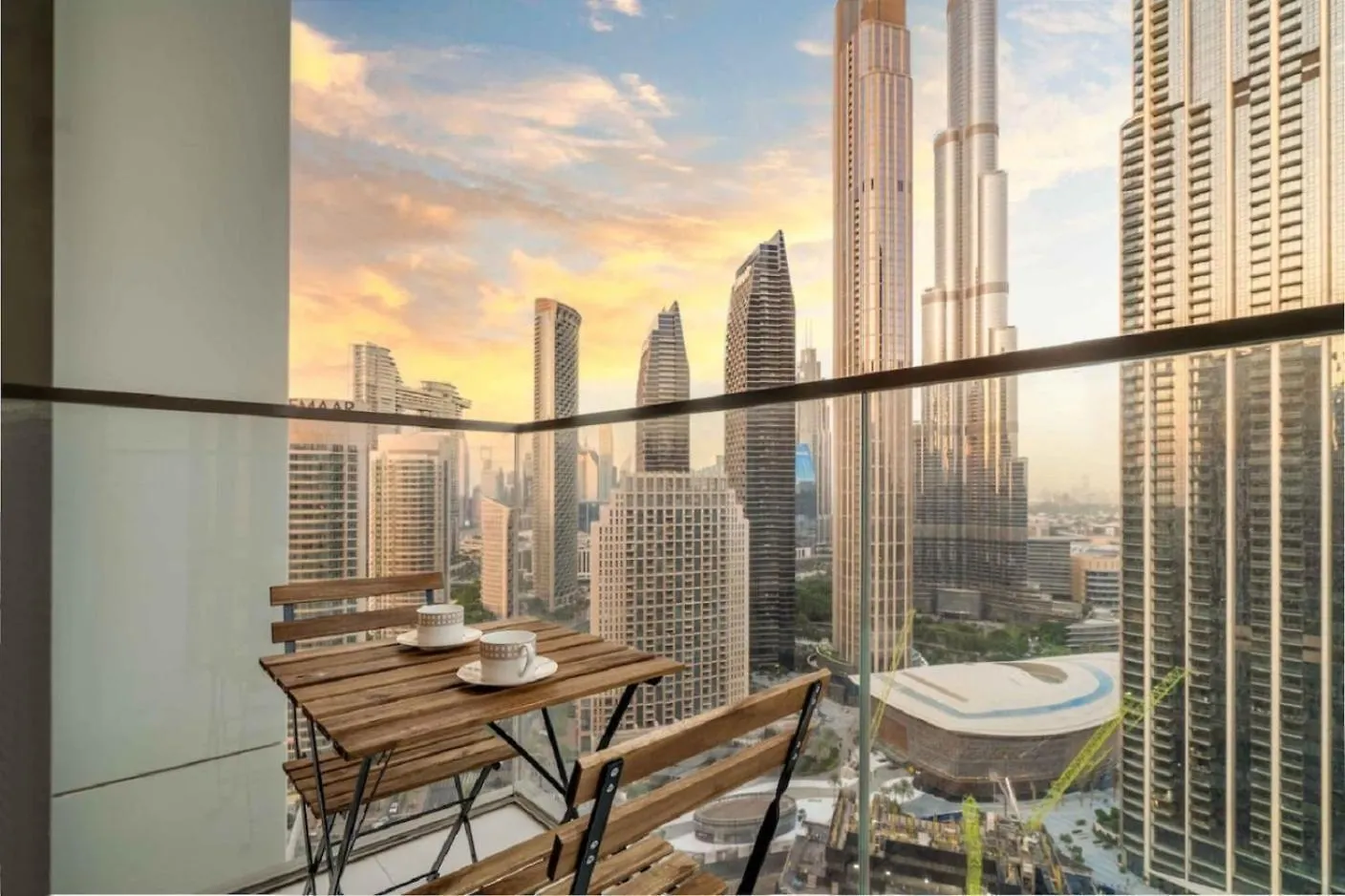 Premium Burj Khalifa View In Downtown Dubai Apartment